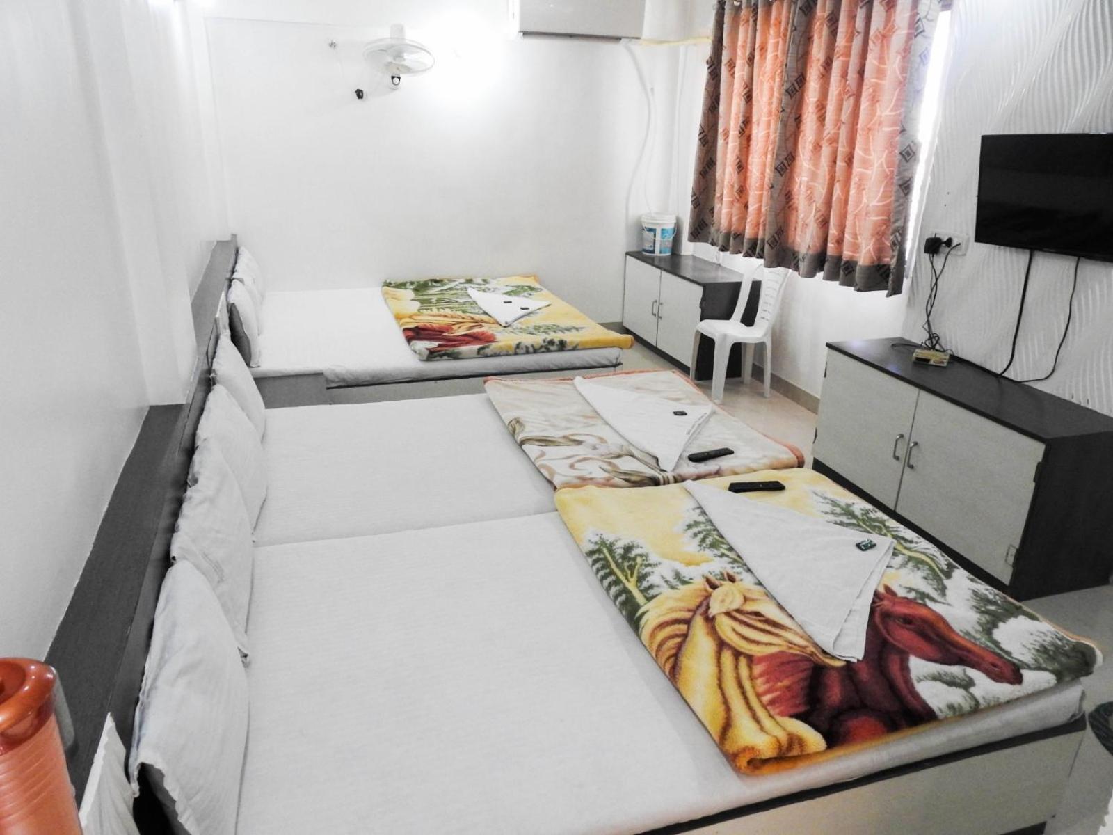 Hotel Shri Sai Darshan Shirdi Luaran gambar