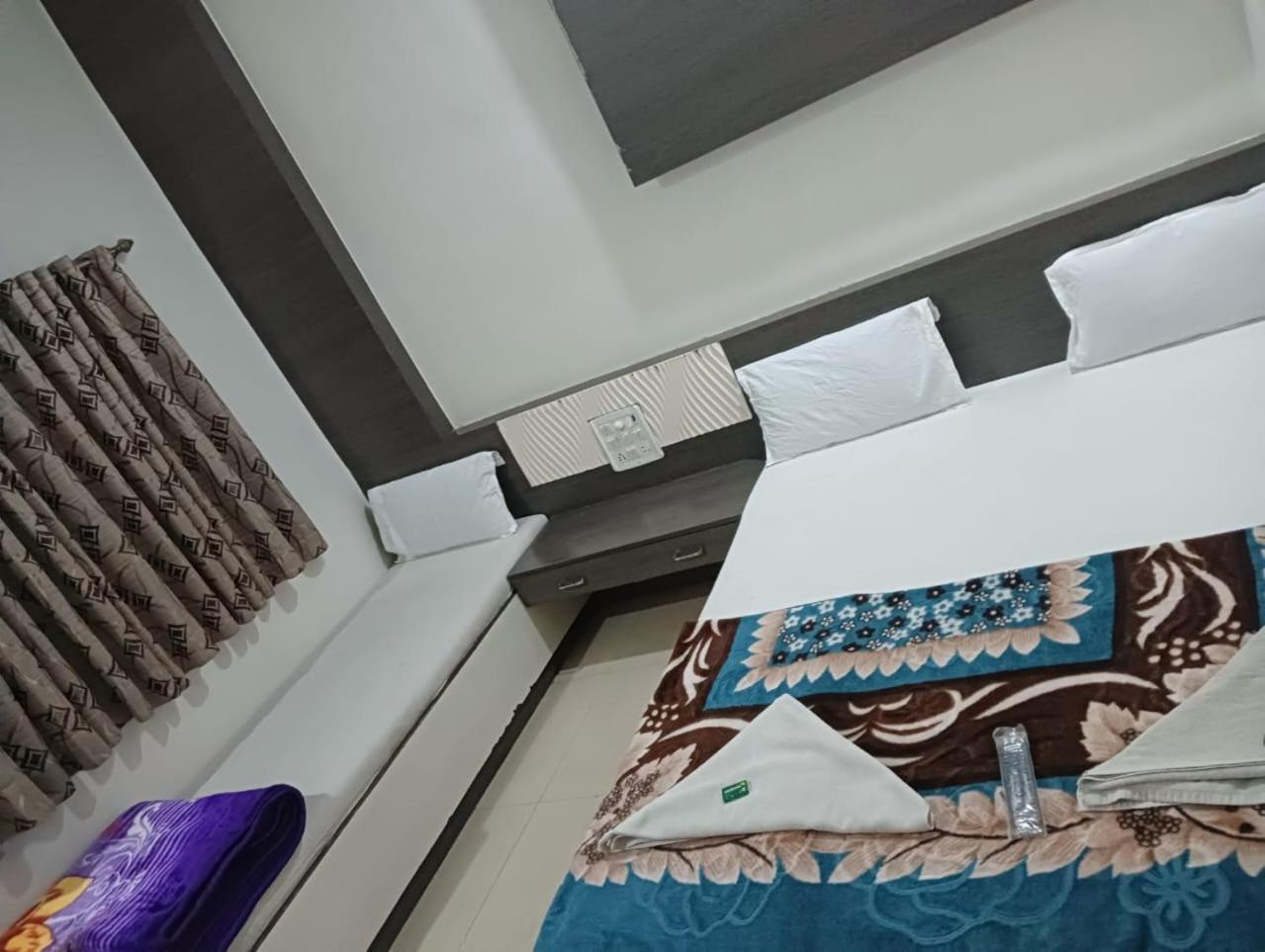 Hotel Shri Sai Darshan Shirdi Luaran gambar